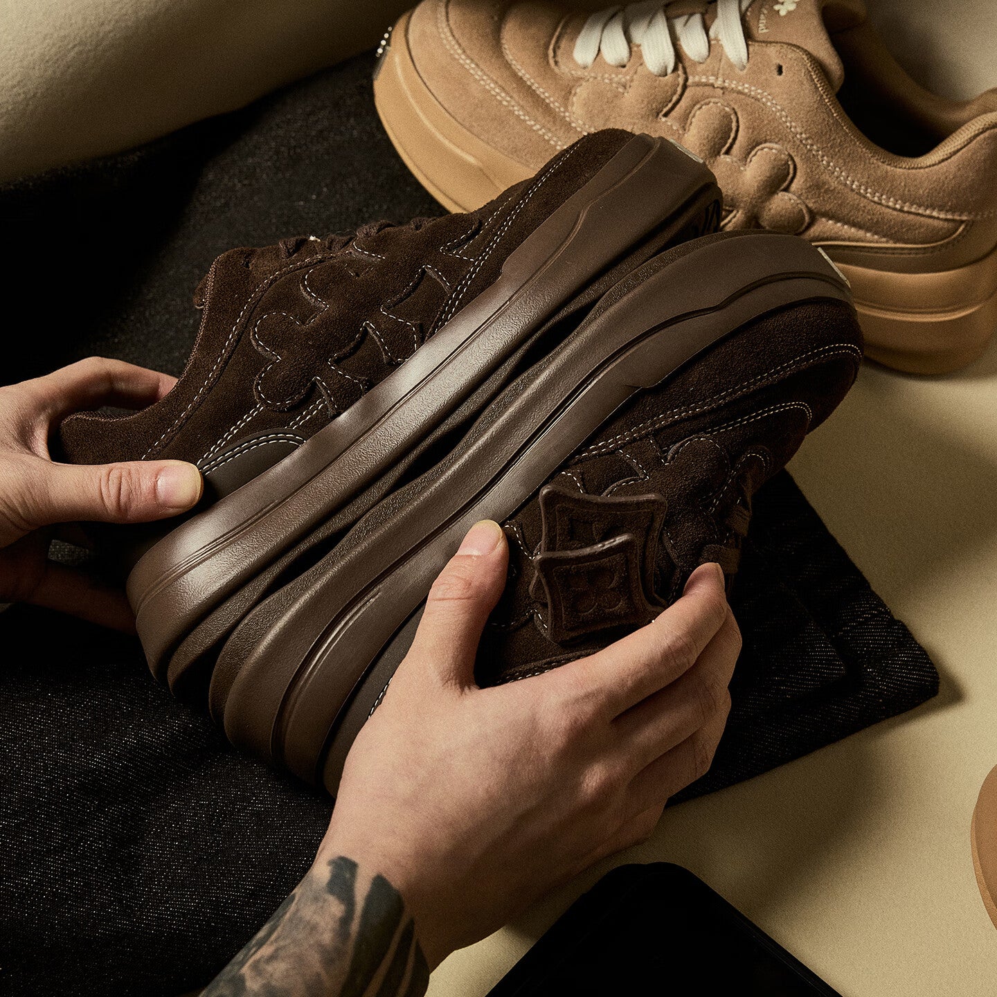 Varied Sneakers Brown